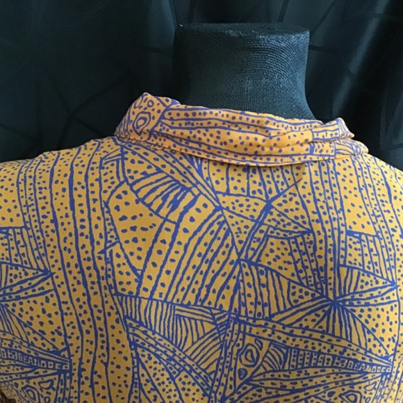 Animals L/S Blouse "Host Pick " - Picture 8 of 12